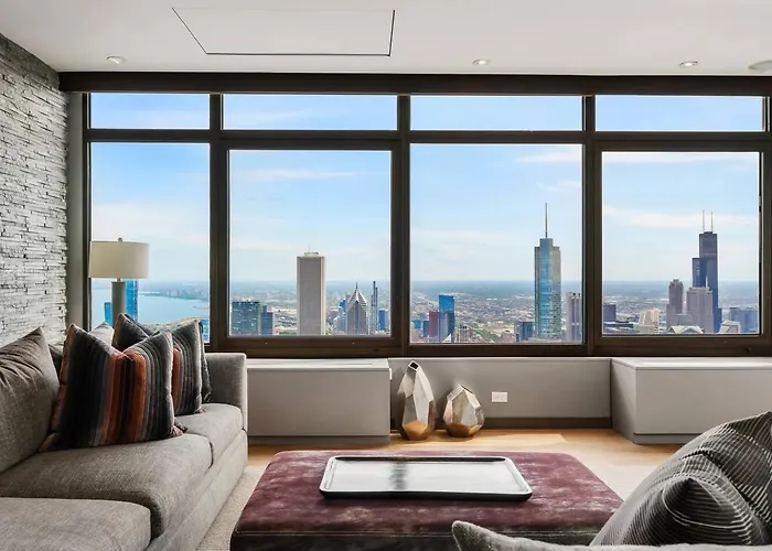 Expansive Views Of Michigan Apartamento