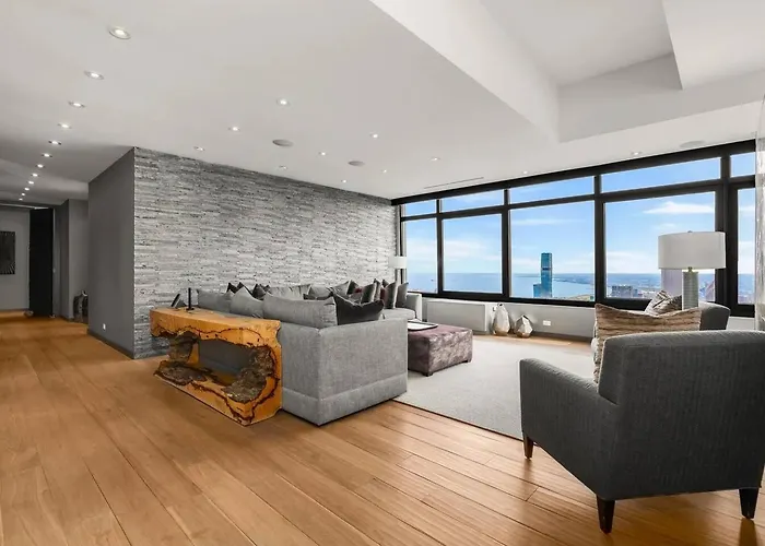 Expansive Views Of Michigan Apartamento *