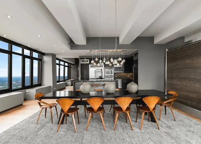 Expansive Views Of Michigan Apartamento *