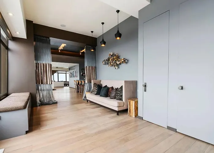 Apartamento Expansive Views Of Michigan *