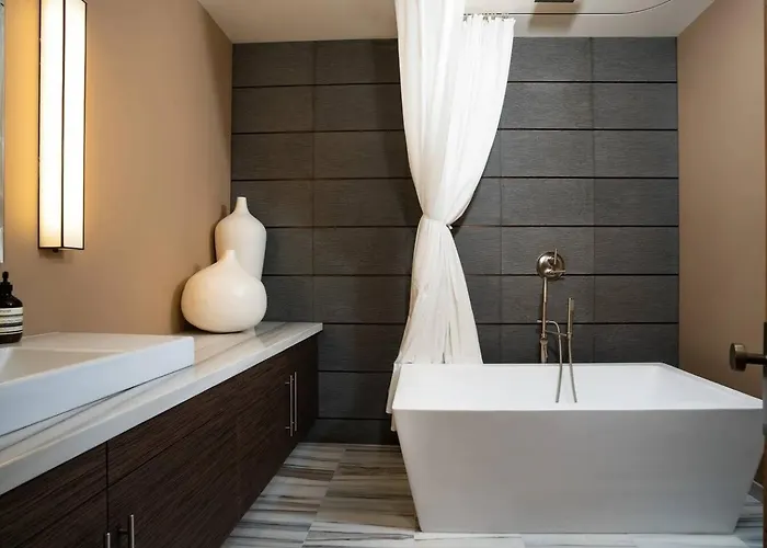 Expansive Views Of Michigan Apartamento *